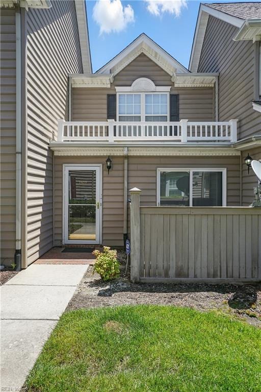 2459 Old Greenbrier Rd Unit 121, Chesapeake, VA 23325 - view of front of property featuring a balcony