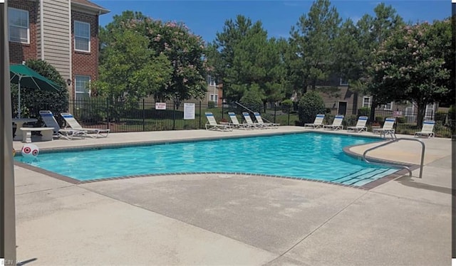 932 Southmoor Dr Unit 105, Virginia Beach, VA 23455 - community pool with a patio area