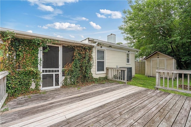 5425 Sweetwater Ct, Virginia Beach, VA 23462 - deck featuring a storage unit and a sunroom