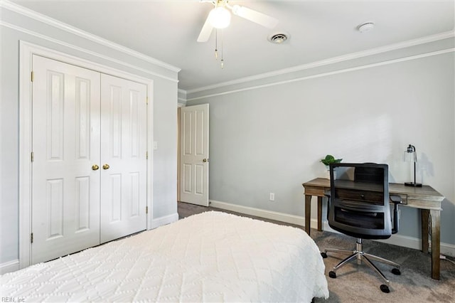 107 Gullane, Williamsburg, VA 23188 - bedroom featuring ornamental molding, a closet, baseboards, carpet, and a ceiling fan