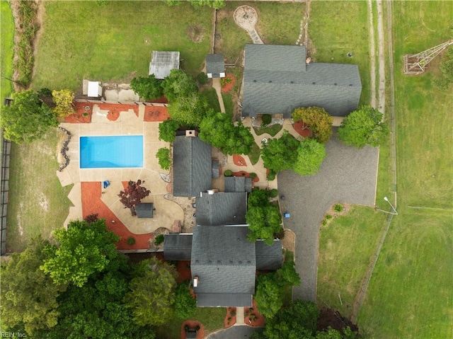2652 Benefit Rd, Chesapeake, VA 23322 - bird's eye view of a pool