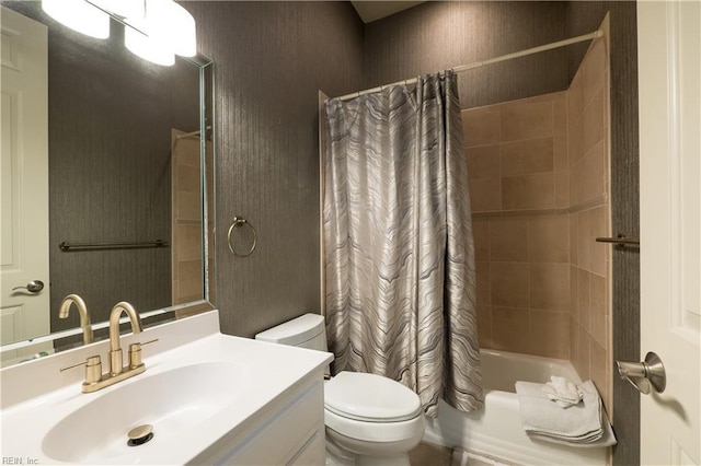 5225 Regatta Pointe Rd, Suffolk, VA 23435 - full bath featuring toilet, vanity, and shower / bath combo with shower curtain