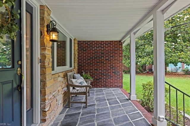1405 Gravatt Ln, Virginia Beach, VA 23454 - porch featuring a yard