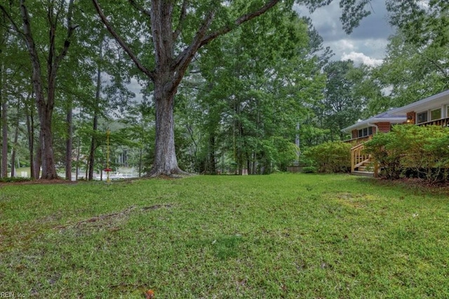 1405 Gravatt Ln, Virginia Beach, VA 23454 - view of grassy yard