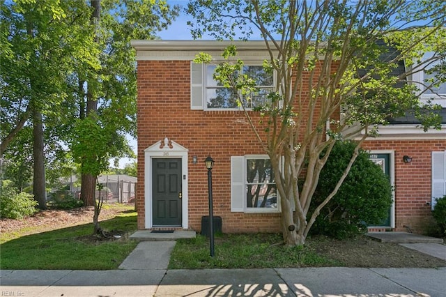 385 Susan Constant Dr, Newport News, VA 23608 - townhome / multi-family property with brick siding