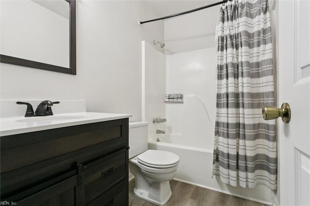 385 Susan Constant Dr, Newport News, VA 23608 - full bath featuring vanity, wood finished floors, and shower / tub combo