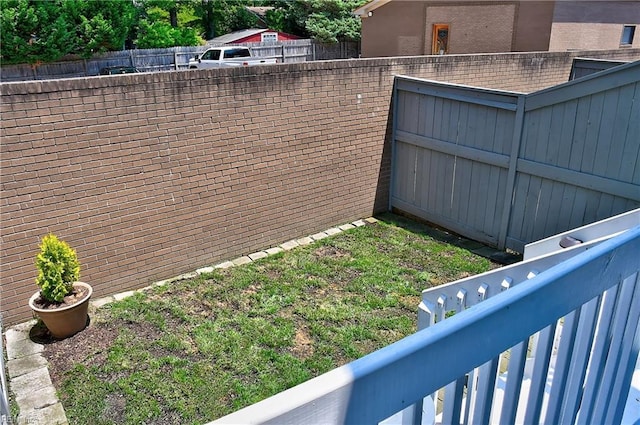 1118 Glengarry Way, Virginia Beach, VA 23451 - view of yard featuring a balcony