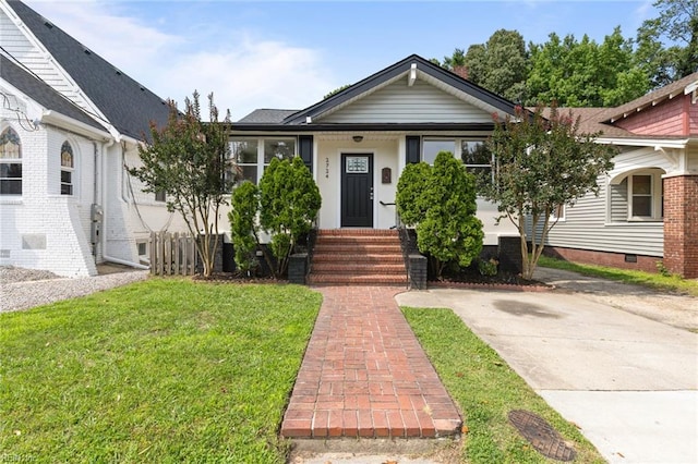 2724 Kimball Ter, Norfolk, VA 23504 - view of front facade featuring a front lawn and entry steps