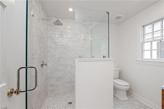 209 44th St, Virginia Beach, VA 23451 - full bathroom featuring a tile shower and recessed lighting