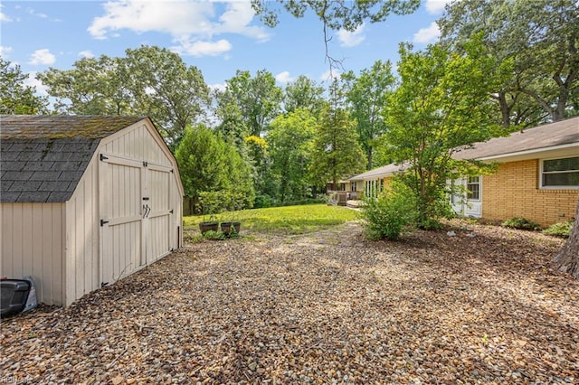 2 Sir Francis Wyatt Pl, Newport News, VA 23606 - view of yard with a shed