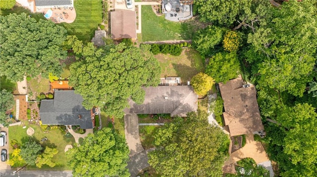 2 Sir Francis Wyatt Pl, Newport News, VA 23606 - aerial view of property and surrounding area