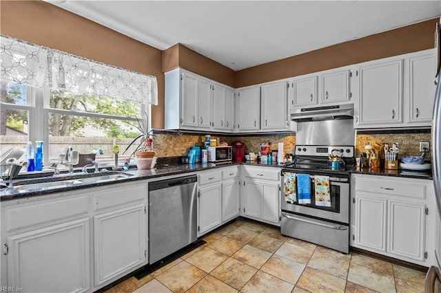 1236 Ginger Crst, Virginia Beach, VA 23453 - kitchen featuring stainless steel appliances, under cabinet range hood, decorative backsplash, and white cabinetry
