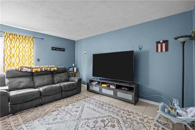 1236 Ginger Crst, Virginia Beach, VA 23453 - tiled living room featuring baseboards