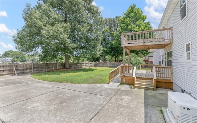 1304 Glen Burnie Ct, Virginia Beach, VA 23454 - fenced backyard with a deck and a patio area