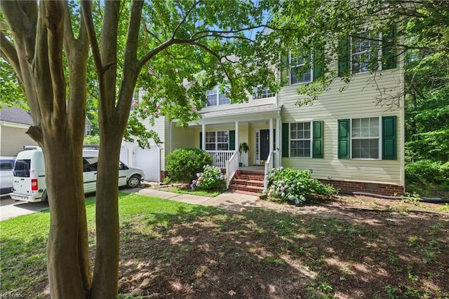 418 Rolling Hills Dr, Williamsburg, VA 23185 - view of front of home with covered porch, crawl space, and driveway
