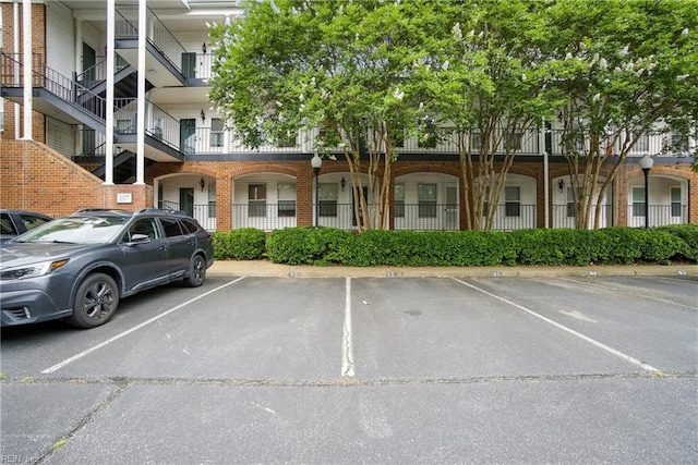 107 Westover Ave Unit 203, Norfolk, VA 23507 - view of uncovered parking lot
