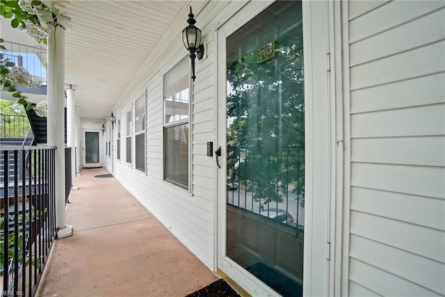 107 Westover Ave Unit 203, Norfolk, VA 23507 - view of exterior entry with covered porch
