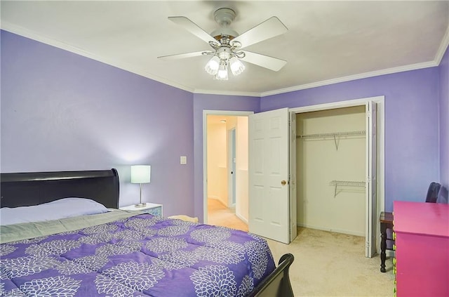 832 Doe Run Dr, Chesapeake, VA 23322 - bedroom featuring light carpet, a closet, crown molding, and a ceiling fan