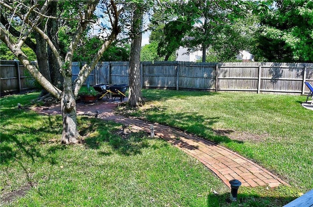 832 Doe Run Dr, Chesapeake, VA 23322 - view of fenced backyard