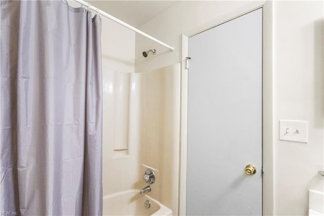 900 Monarch Dr, Virginia Beach, VA 23462 - full bathroom with shower / tub combo with curtain