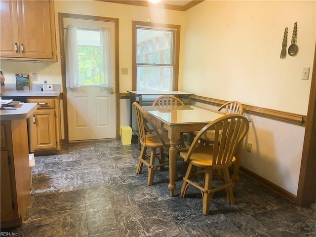 937 Marble Arch, Chesapeake, VA 23322 - dining room featuring baseboards
