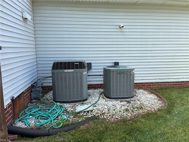 937 Marble Arch, Chesapeake, VA 23322 - exterior view of a cooling unit