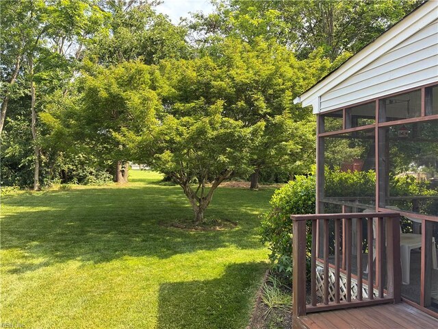 937 Marble Arch, Chesapeake, VA 23322 - view of grassy yard