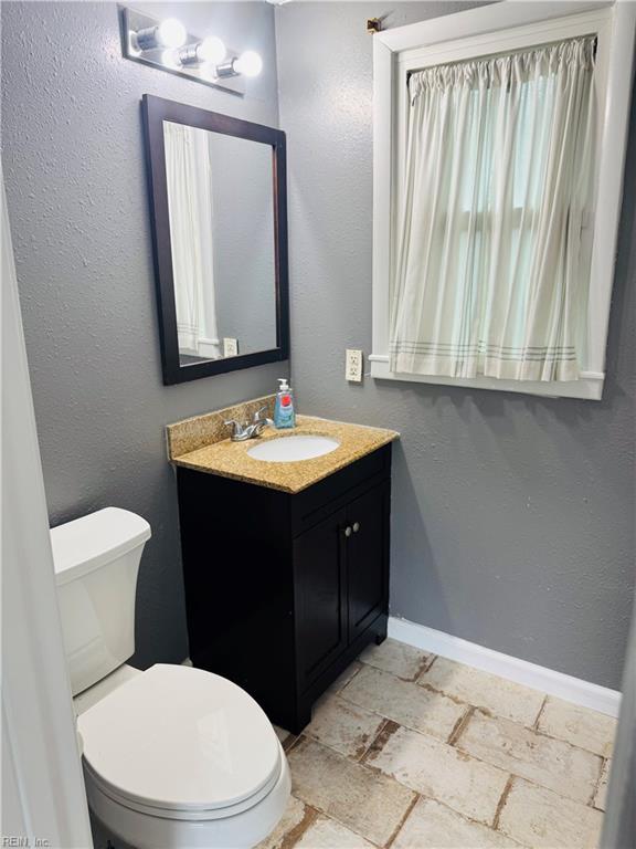 1125 Guthrie Rd, Hampton, VA 23666