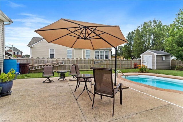 2000 Kelsey Bay Ct, Chesapeake, VA 23323 - view of pool featuring a patio, a fenced backyard, and a shed