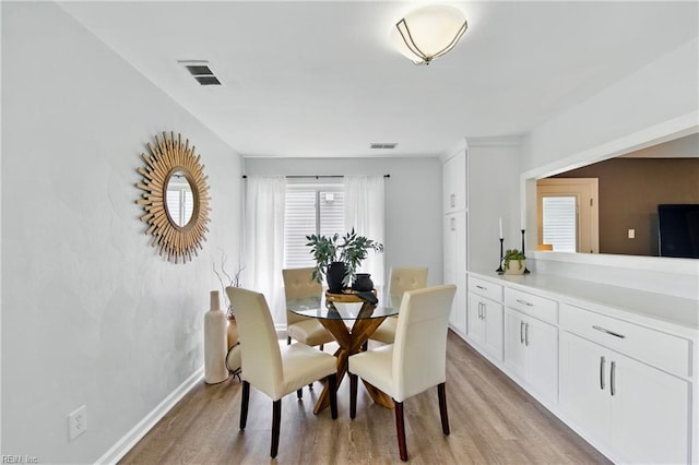 3441 Daisy Cres, Virginia Beach, VA 23453 - dining space featuring light wood finished floors and baseboards
