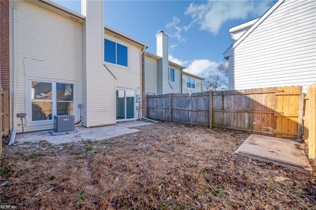 3720 Northwood Ct, Virginia Beach, VA 23452 - view of fenced backyard