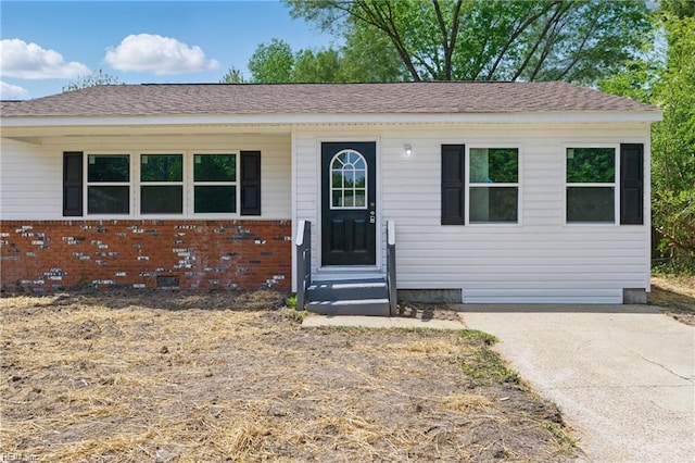 725 Burgesses Ln, Virginia Beach, VA 23452