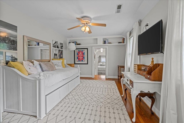 537 Cavalier Dr, Virginia Beach, VA 23451 - living area with a ceiling fan and light wood-type flooring