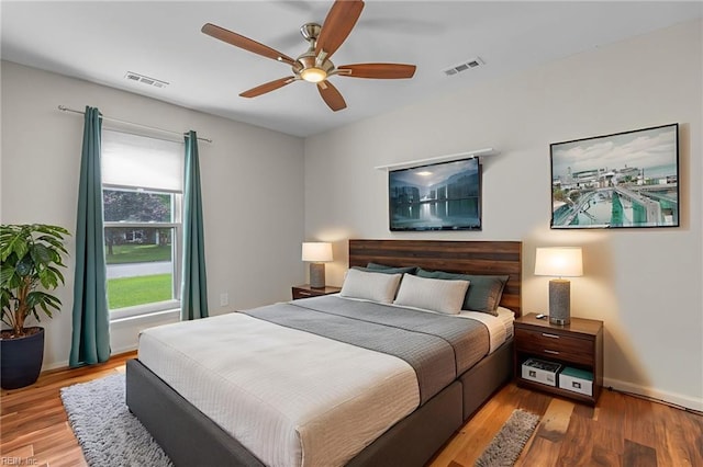 2504 Pine Needles Cir, Virginia Beach, VA 23453 - bedroom with light wood-type flooring and a ceiling fan