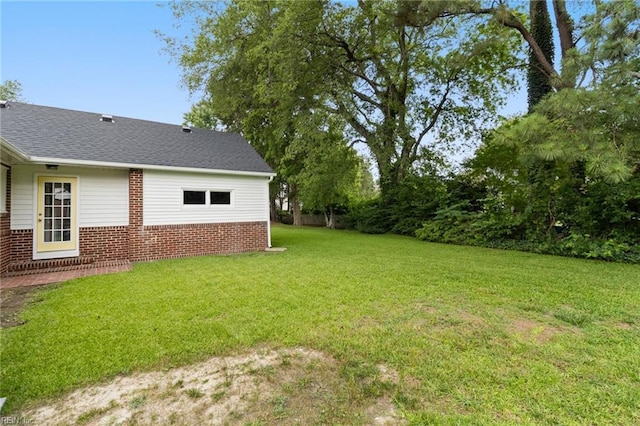 1 N Greenfield Ave, Hampton, VA 23666 - view of grassy yard