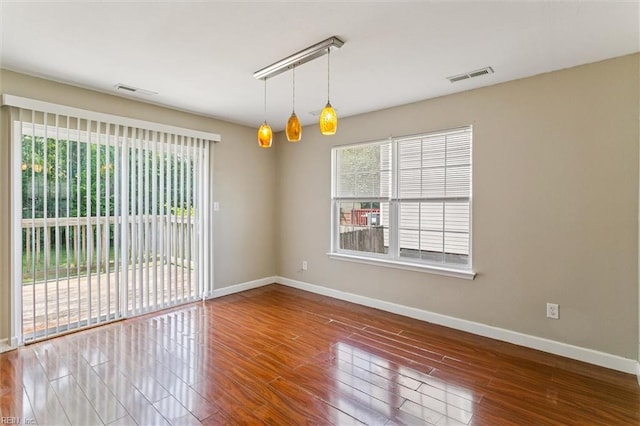 305 Roane Dr, Hampton, VA 23669 - unfurnished room with baseboards and wood finished floors