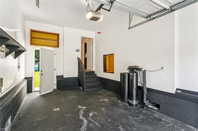 305 Roane Dr, Hampton, VA 23669 - garage with a garage door opener