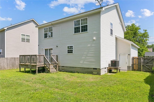 305 Roane Dr, Hampton, VA 23669 - rear view of property featuring crawl space, a deck, and a fenced backyard