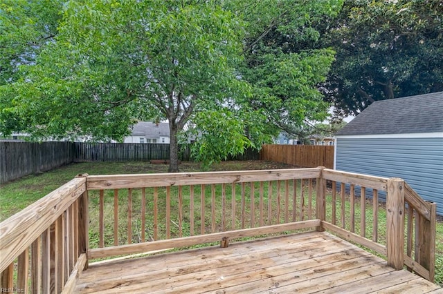 3520 S Warwick Cir, Norfolk, VA 23513 - wooden deck with a fenced backyard