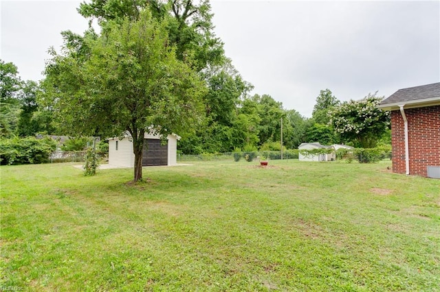 194 Railroad St, Williamsburg, VA 23185 - view of yard featuring a storage shed