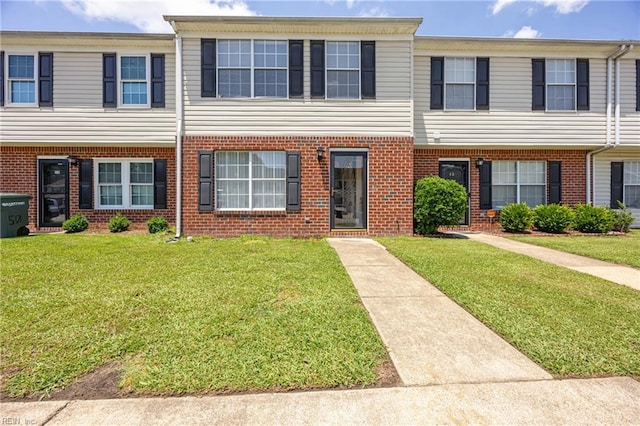 48 Terri Sue Ct, Hampton, VA 23666 - view of property featuring brick siding and a front yard