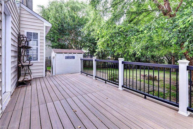 3248 Windsor Rdg, Williamsburg, VA 23188 - wooden terrace featuring a storage shed