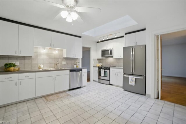 3821 Shadow Ln, Virginia Beach, VA 23452