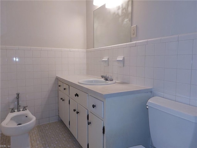 204 Devils Den Rd, Hampton, VA 23669 - half bathroom featuring tile walls, vanity, and a bidet