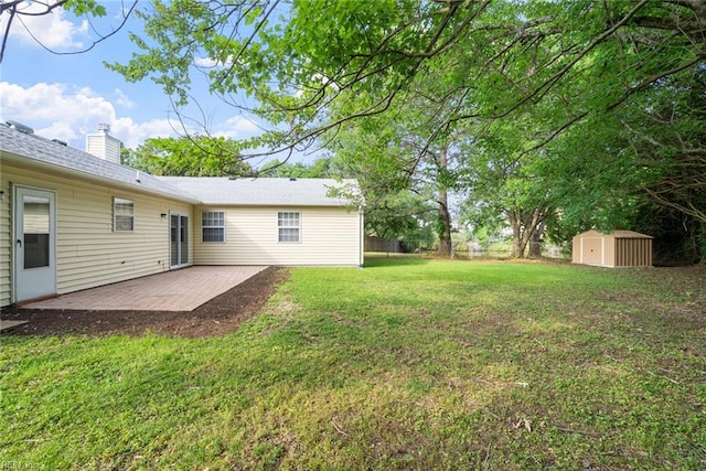 2001 Blackwell Ct, Virginia Beach, VA 23464 - view of yard with a patio area and a storage shed