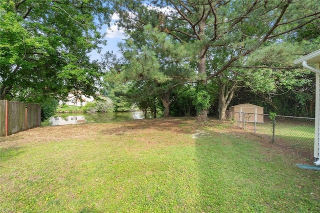 2001 Blackwell Ct, Virginia Beach, VA 23464 - view of yard with a storage shed