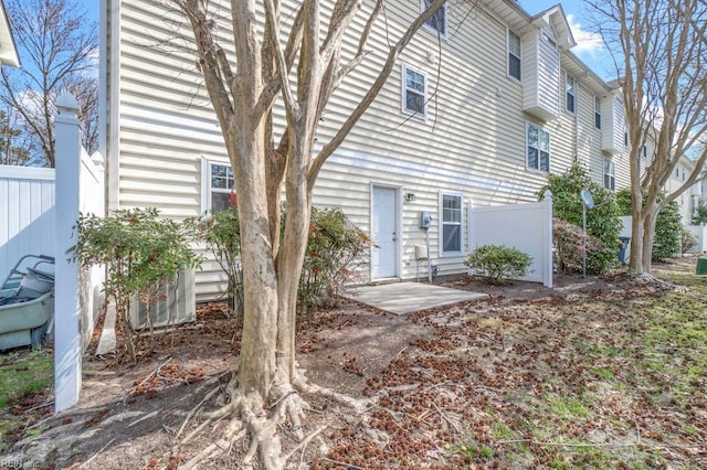 5561 Taylors Walke Ln, Virginia Beach, VA 23462 - rear view of house
