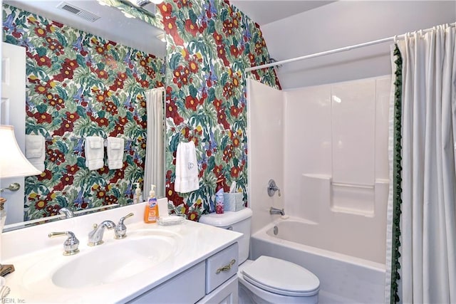 8265 Wrenfield Dr, Williamsburg, VA 23188 - full bath with wallpapered walls, shower / bath combination with curtain, and vanity