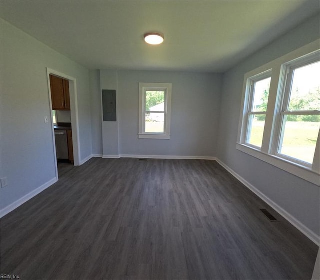 7276 Griffin Rd, Gloucester, VA 23061 - unfurnished room featuring dark wood-style flooring and electric panel