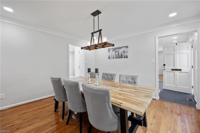 929 Magnolia Ave, Norfolk, VA 23508 - dining area featuring wood finished floors, ornamental molding, and recessed lighting